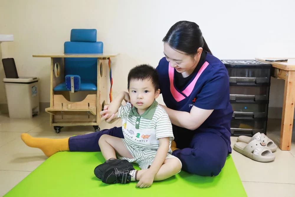 Physical therapy (PT) at NeuroLife China
